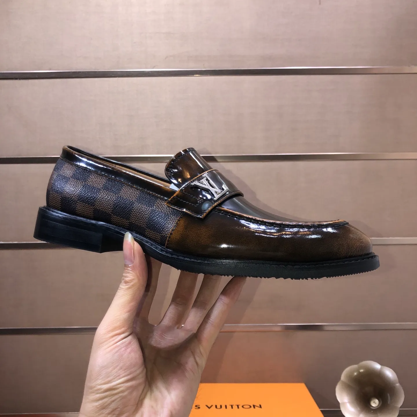 Men's shoes💰460💰【LOUIS VUITTON】(sheepskin lining) new cowhide LV formal shoes🎩🎩❗️🆘made one to one at the counter🎩original quality, imported cowhide upper➕full sheepskin lining➕original rubber outsole, {high quality visible}👣Size: 38-45 (45 custom-made)